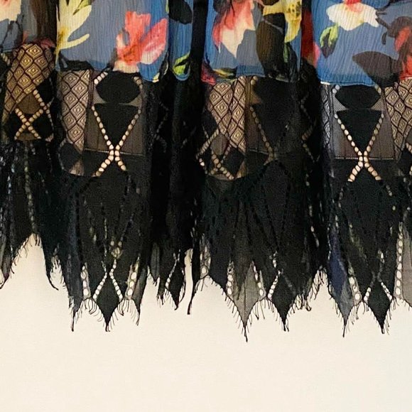 Foxiedox Lace and Print Detail Midi Dress - Sweetwater Print (S) - Picture 9 of 9